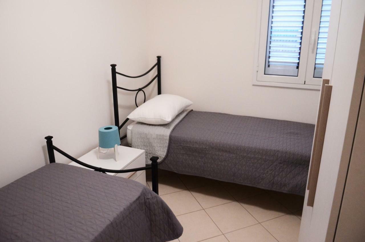 Casa Vacanze Cristoforo Colombo Apartment Lido Conchiglia Exterior photo